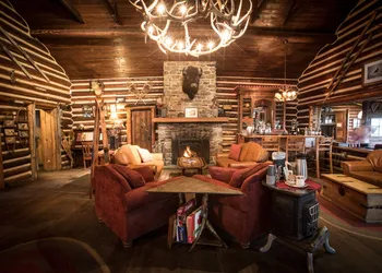 Storm Mountain Lodge Cabins & Dining hotel thumbnail 7