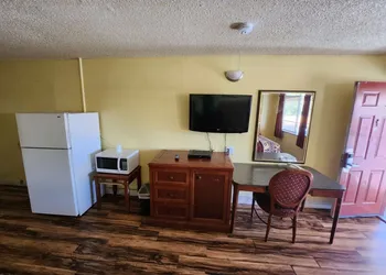 Vince's Motel Inc. hotel thumbnail 8