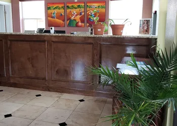 Taylor village inn and suites hotel thumbnail 2