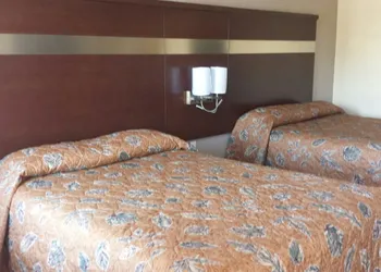 Taylor village inn and suites hotel thumbnail 6
