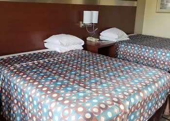 Taylor village inn and suites hotel thumbnail 8