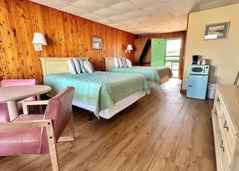 Sea Foam Motel hotel thumbnail 2