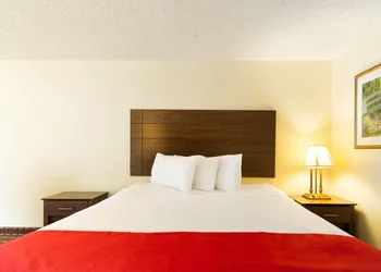 Days Inn by Wyndham Atmore hotel thumbnail 6