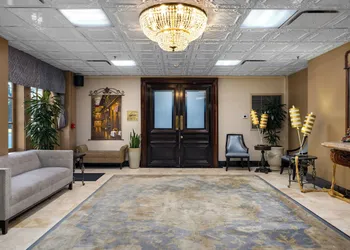 Club Wyndham Avenue Plaza hotel thumbnail 2