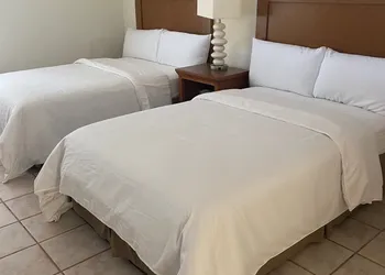 Bahia Bay Resort hotel thumbnail 8