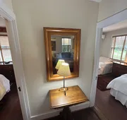 The 1708 House hotel detail image 3