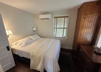 The 1708 House hotel thumbnail 4