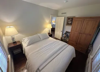 The 1708 House hotel thumbnail 5