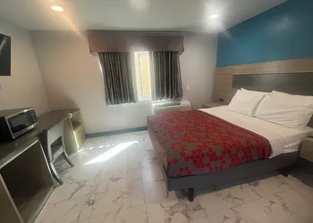 Travel Inn Motel hotel thumbnail 6