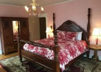 Pendleton House Historic Inn and B&B hotel thumbnail 3