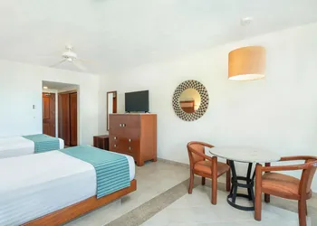 GR Solaris Lighthouse Los Cabos hotel thumbnail 4