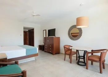 GR Solaris Lighthouse Los Cabos hotel thumbnail 7