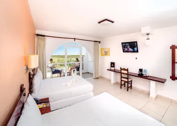 Uxmal Resort Maya hotel thumbnail 4