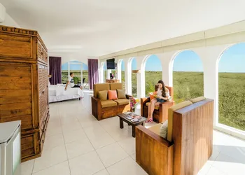 Uxmal Resort Maya hotel thumbnail 7