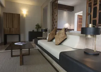 Thompson Zihuatanejo, A Beach Resort, by Hyatt hotel thumbnail 4