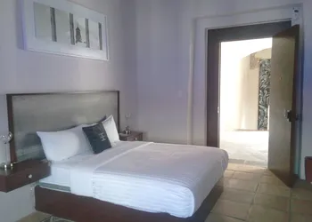 El Encanto hotel thumbnail 5