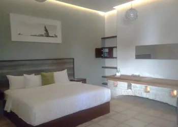 El Encanto hotel thumbnail 7