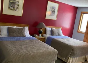 Travelodge by Wyndham Lincoln Near White Mountain hotel thumbnail 3