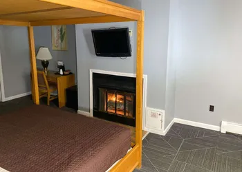 Travelodge by Wyndham Lincoln Near White Mountain hotel thumbnail 4