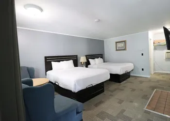 Travelodge by Wyndham Lincoln Near White Mountain hotel thumbnail 8