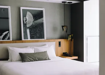 Humaniti Hotel Montreal, Autograph Collection hotel thumbnail 7