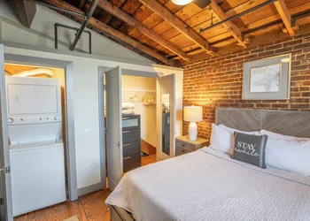 The Lofts at Downtown Salem hotel thumbnail 4