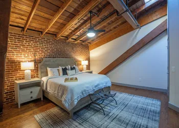 The Lofts at Downtown Salem hotel thumbnail 6