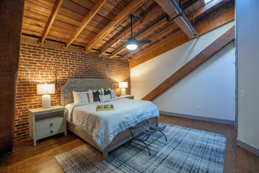 The Lofts at Downtown Salem hotel detail image 6