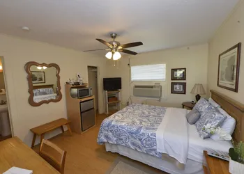 Shiner Country Inn hotel thumbnail 6
