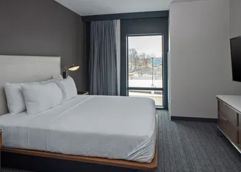 Courtyard by Marriott Jefferson City hotel thumbnail 7