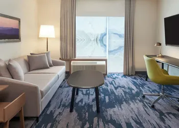 Fairfield Inn & Suites by Marriott Orillia hotel thumbnail 7