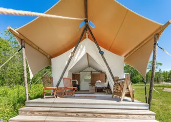 Under Canvas Acadia hotel thumbnail 8