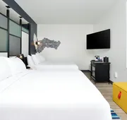 Aloft North Kansas City hotel detail image 4
