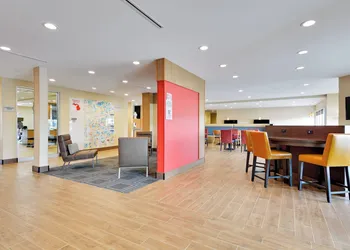 TownePlace Suites by Marriott Detroit Allen Park hotel thumbnail 2