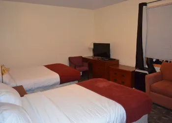 Two Hills Inn hotel thumbnail 3