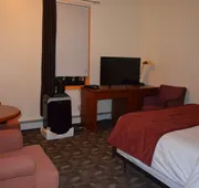 Two Hills Inn hotel detail image 7