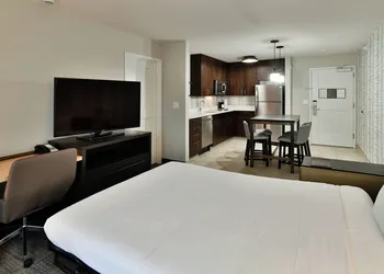 Residence Inn by Marriott Eau Claire hotel thumbnail 8