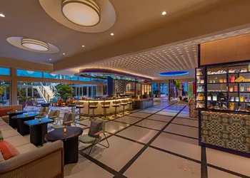 Moxy Miami South Beach hotel thumbnail 5
