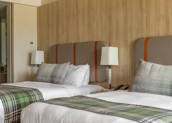 Headwaters Lodge at Eagle Ranch Resort hotel thumbnail 3