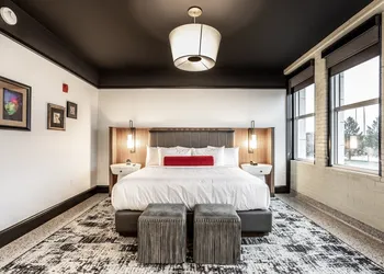 Bottleworks Hotel hotel thumbnail 5