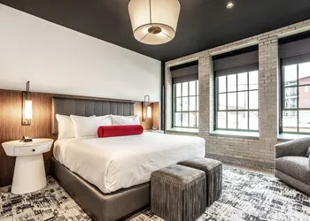 Bottleworks Hotel hotel thumbnail 8