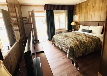 Countryside Inn hotel thumbnail 3