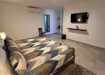 Pedernal Hotel hotel thumbnail 2
