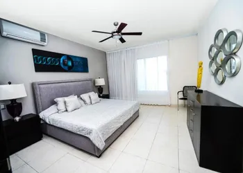Encanto Riviera hotel thumbnail 2