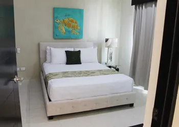 Encanto Riviera hotel thumbnail 4