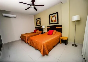 Encanto Riviera hotel thumbnail 7