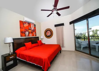 Encanto Riviera hotel thumbnail 8