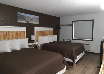 American Inn hotel thumbnail 2