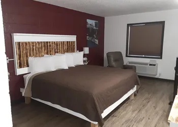 American Inn hotel thumbnail 3