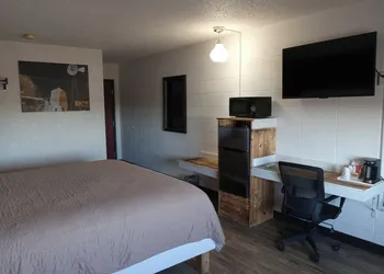 American Inn hotel thumbnail 7